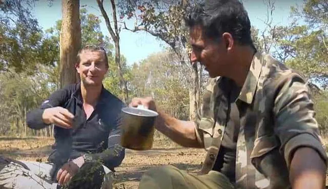 ଦେଖନ୍ତୁ ଭିଡିଓ- ‘ଇଣ୍ଟୁ ଦି ୱାଇଲ୍‌ଡ୍ ୱିଥ୍‌ ବେୟର୍‌ ଗ୍ରିଲ୍‌ସ୍’ରେ ଅକ୍ଷୟ କୁମାରଙ୍କୁ ଦିଆଯାଉଛି  ‘ହାତୀ ମଳ ଚା’