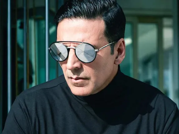 ଫୋର୍ବସ୍‌ ପତ୍ରିକା ପ୍ରକାଶିତ ବିଶ୍ବର ୧୦ ସର୍ବାଧିକ ରୋଜଗାର କରୁଥିବା ଅଭିନେତାଙ୍କ ତାଲିକାରେ ଅକ୍ଷୟ କୁମାର