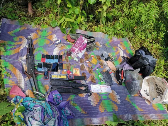 ପିଏଲ୍‌ଏଫ୍‌ଆଇ-ପୁଲିସ ଗୁଳି ବିନିମୟ: ଏକେ-୪୭, ୯୪ ଅଫୁଟା ଗୁଳି ଜବତ