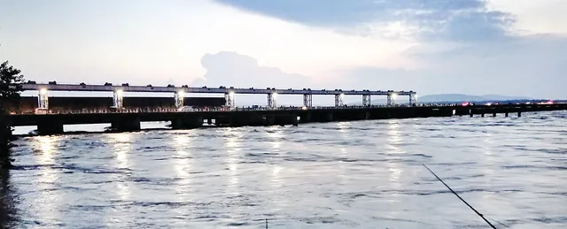 ମୁଣ୍ଡୁଳୀରେ ବିପଦ ସଂକେତ ଉପରେ ବନ୍ୟାଜଳ