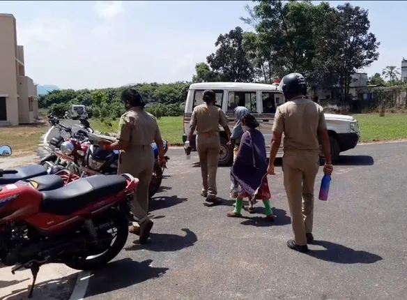 ଆଦିବାସୀ ନାବାଳିକାକୁ ଗଣଦୁଷ୍କର୍ମ ଅଭିଯୋଗ: ପୀଡ଼ିତା ୬ ମାସର ଗର୍ଭବତୀ ଥିବା ସୂଚନା, ୬ ଅଟକ