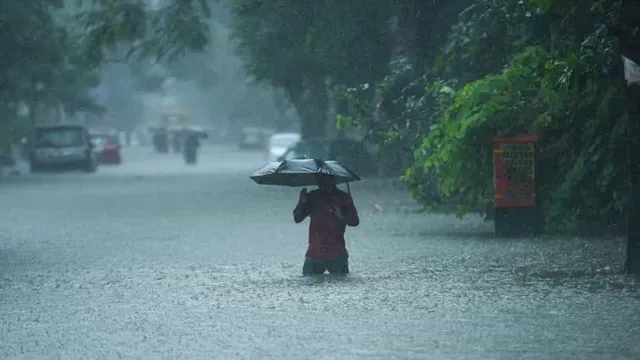 ୧୯ରୁ ପ୍ରବଳ ବର୍ଷା: ବର୍ଷା ଆଣିପାରେ ବିପର୍ଯ୍ୟୟ; ଗଞ୍ଜାମ, ଗଜପତିରେ ବନ୍ୟା ଓ ଅତଡ଼ା ଧସିବା ଆଶଙ୍କା