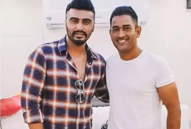 ଧୋନି ଉଭୟ ଅନ୍‌ ଓ ଅଫ୍‌-ଫିଲ୍ଡ ତାରକା