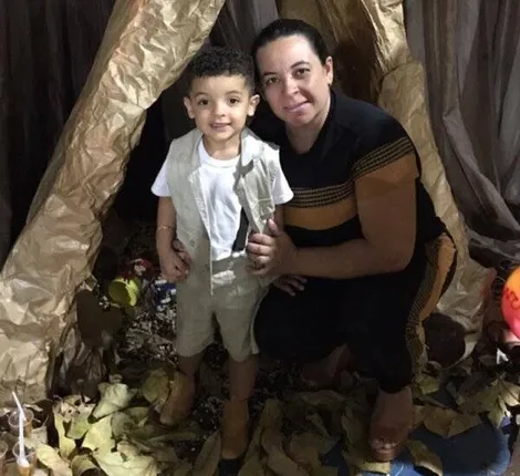 ସୁଇମିଂ ପୁଲ୍‌ରେ ବୁଡ଼ି ଯାଉଥିବା ବନ୍ଧୁକୁ ଉଦ୍ଧାର କଲେ ୩ ବର୍ଷିଅ ବାଳକ, ସୋସିଆଲ୍‌ ମିଡିଆରେ ବୁଲୁଛି କୁନି ପିଲାର ସାହସିକତା ଭିଡିଓ