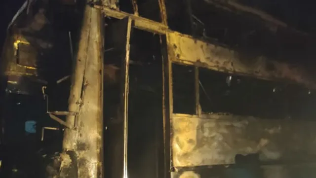 କର୍ଣ୍ଣାଟକର ଚିତ୍ରଦୁର୍ଗରେ ଘରୋଇ ବସ୍‌ରେ ନିଆଁ ଲାଗି ୫ ଜଣ ଜୀବନ୍ତ ଦଗ୍ଧ