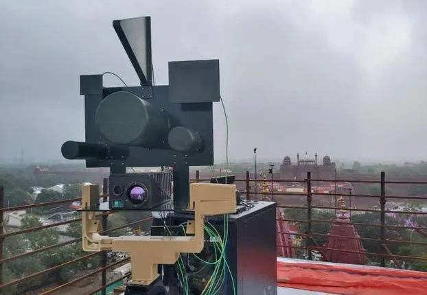 ଆକାଶର ସୁରକ୍ଷା କରିବ ସ୍ୱଦେଶୀ ଜ୍ଞାନକୌଶଳରେ ନିର୍ମିତ ଆଣ୍ଟି-ଡ୍ରୋନ ସିଷ୍ଟମ, ଶତ୍ରୁ ପକ୍ଷର ଡ୍ରୋନକୁ ଠାବ କରି ଧ୍ୱଂସ କରିବ