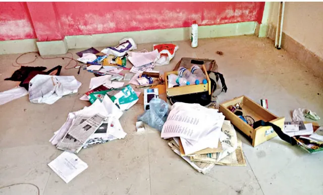 ଲୁଟେରାଙ୍କ ଟାର୍ଗେଟ୍‌ରେ ୟୁନିଟ୍‌-୩ ସରକାରୀ କ୍ବାର୍ଟର୍ସ: କବାଟ, ଗ୍ରିଲ୍‌ ତାଡ଼ି ସାମ୍ବାଦିକଙ୍କ ଘରୁ ଲୁଟ୍‌