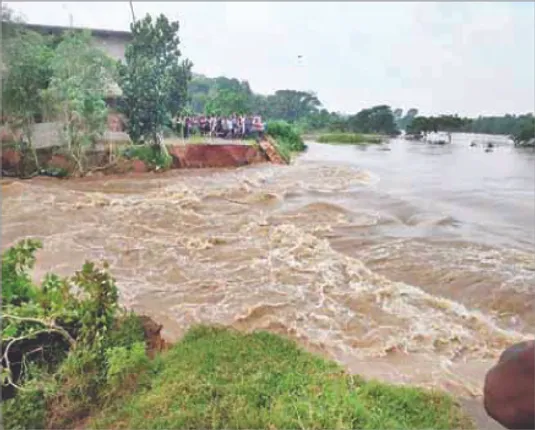 ଯାଜପୁର ଜିଲ୍ଲାରେ ବନ୍ୟା ତାଣ୍ଡବ : ବ୍ରାହ୍ମଣୀ ଓ ଖରସ୍ରୋତାରେ ୧୯ ଘାଇ, ହଜାର ହଜାର ଲୋକ ପାଣି ଘେରରେ