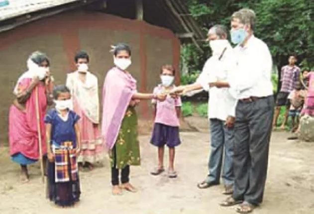 ଅନାଥ ଭାଇଭଉଣୀଙ୍କୁ ସାହା ହେଲା କୋୟା ସମାଜ