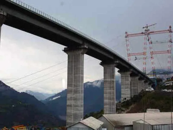 ଆସନ୍ତାବର୍ଷ ସୁଦ୍ଧା ଚେନାବ ନଦୀର ୩୫୯ ମିଟର ଉପରେ ପ୍ରସ୍ତୁତ ହୋଇଯିବ ବିଶ୍ବର ଉଚ୍ଚତମ ରେଳପୋଲ