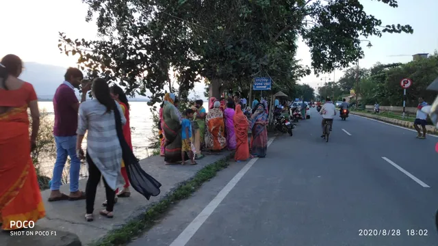 ପାଣି ଦେଖିବାକୁ ନଦୀକୂଳରେ ଭିଡ଼ ଘଟଣା: ଦ୍ବିତୀୟ ସେତୁ ଓ ରିଂ ରୋଡ୍‌ରେ ୧୪୪ ଧାରା ଜାରି