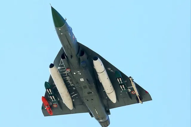 ଚୀନର ଜେଏଫ-୧୭ ବଦଳରେ ଭାରତର ତେଜସ୍ ଲଢୁଆ ବିମାନ କିଣିବ ମାଲେସିଆ