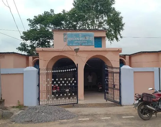 ୟୁରିଆ କଳାବେପାରୀଙ୍କୁ ବୌଦ୍ଧ ଜିଲ୍ଲା ପ୍ରଶାସନର ଛାଟ: ୫ ପ୍ୟାକ୍ସ ସମ୍ପାଦକ ନିଲମ୍ବିତ, ୬ ଅସାଧୁ ବ୍ୟବସାୟୀଙ୍କ ଲାଇସେନ୍ସ ରଦ୍ଦ