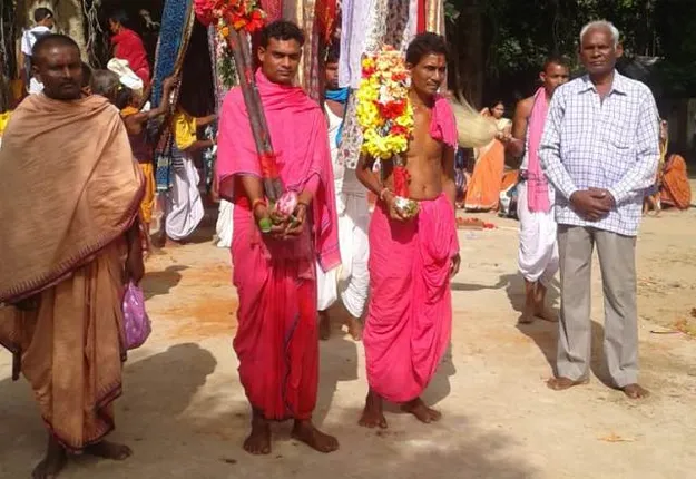 ଆରମ୍ଭ ହେଲା ସ୍ତମ୍ବେଶ୍ୱରୀ ସଂସ୍କୃତିର ପର୍ବ, ଦେବୀପୀଠରେ ଖଣ୍ଡାଧୁଆ ପର୍ବ