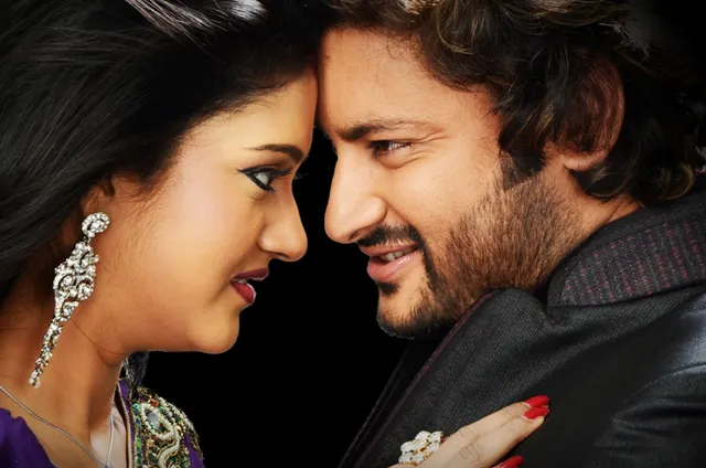 ଏସ୍‌ଡିଜେଏମ୍ କୋର୍ଟରେ ହାଜର ହେଲେ ଅନୁଭବ ମହାନ୍ତି, ବର୍ଷା ପ୍ରିୟଦର୍ଶିନୀ