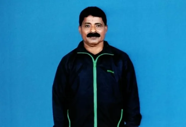 ସମ୍ବଲପୁର ଫୁଟ୍‌ବଲ୍‌ର ଦ୍ରୋଣାଚାର୍ଯ୍ୟ ବଳରାମ, ୨୨ ବର୍ଷ ହେଲା ପଙ୍କରେ ଫୁଟାଉଛନ୍ତି ପଦ୍ମ