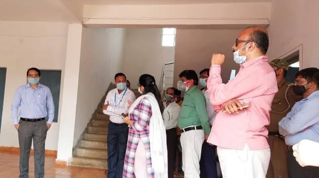 କୋଭିଡ୍ ହସ୍ପିଟାଲ ଏବଂ ଅନ୍ବେଷା କୋଭିଡ୍ କେୟାର୍ ସେଣ୍ଟର ପରିଦର୍ଶନ କଲେ ଜିଲ୍ଲାପାଳ