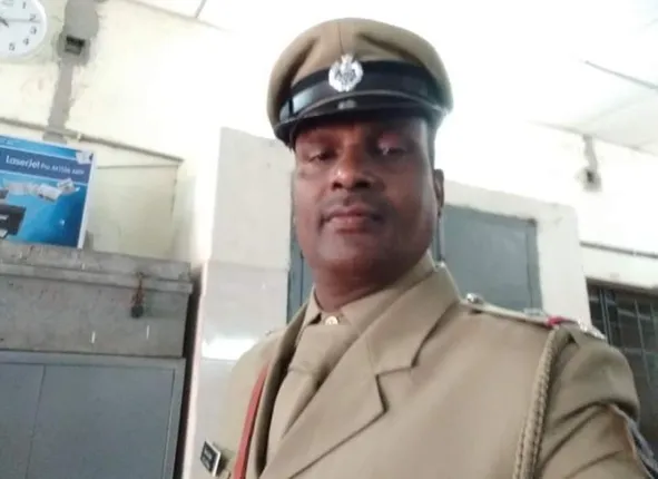 କରୋନା ନେଲା ପୁଲିସ ଏଏସ୍‌ଆଇଙ୍କ ଜୀବନ