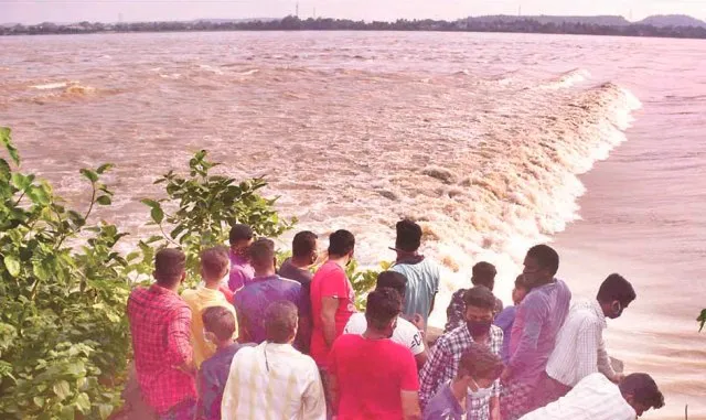 ଆସୁଛି ବନ୍ୟା; କଟକ,ପୁରୀ, କେନ୍ଦ୍ରାପଡ଼ା, ଜଗତସିଂହପୁର ଜିଲ୍ଲାକୁ ବିପଦ