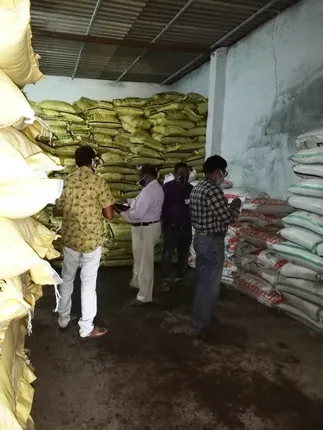 ଚାଷୀଙ୍କୁ ସାର ଯୋଗାଣା ନାଁରେ ବଡ଼ ଧରଣର ଦୁର୍ନୀତି: ରାୟଗଡ଼ାରୁ କିଣିଛନ୍ତି ତୁମୁଡିବନ୍ଧ, କୋଟଗଡ଼ ରେଞ୍ଜର