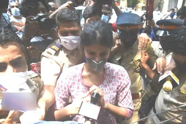 ୨୫ ବଲିଉଡ୍‌ ସେଲିବ୍ରିଟିଙ୍କୁ ସମନ୍‌ କରିବ ଏନ୍‌ସିବି