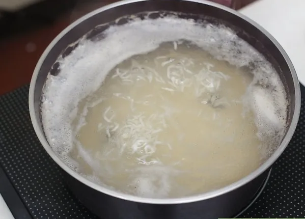 ଭାତରୁ ବାହାରୁଥିବା ପେଜକୁ ଫୋପାଡ଼ି ଦେଉଛନ୍ତି କି? ସୌନ୍ଦର୍ଯ୍ୟ ପାଇଁ କରନ୍ତୁ ବ୍ୟବହାର