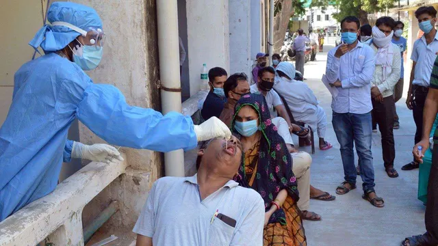 କୋଭିଡ୍‌-୧୯ ନମୁନା ପରୀକ୍ଷାରେ ସର୍ବକାଳୀନ ରେକର୍ଡ; ୨୪ ଘଣ୍ଟାରେ ପରୀକ୍ଷା ହେଲା ୧୨ ଲକ୍ଷରୁ ଅଧିକ ନମୁନା