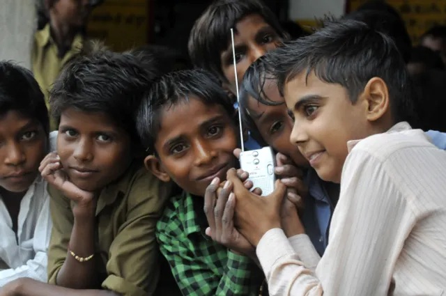 ରେଡିଓରୁ ପଢ଼ିବେ ଛାତ୍ରଛାତ୍ରୀ : ୨୮ ତାରିଖରୁ ‘ରେଡିଓ ପାଠଶାଳା’ ଆରମ୍ଭ, ପ୍ରଥମରୁ ୮ମ ଶ୍ରେଣୀ ପିଲାଙ୍କ ପାଇଁ ୧୫ମିନିଟ୍‌