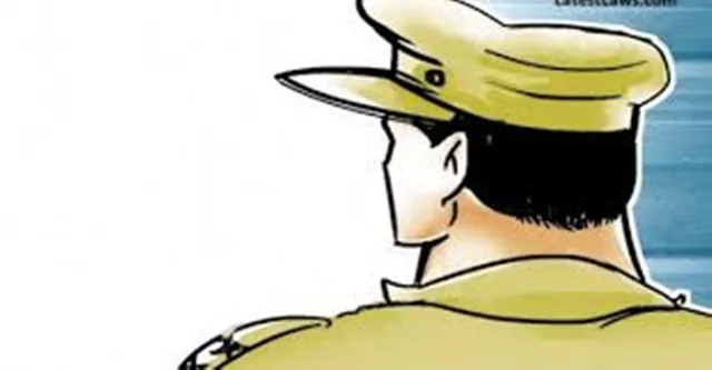 ଖାକି ପୋଷାକ ପିନ୍ଧି ମଦ ପିଇବା ମହଙ୍ଗା ପଡ଼ିଲା