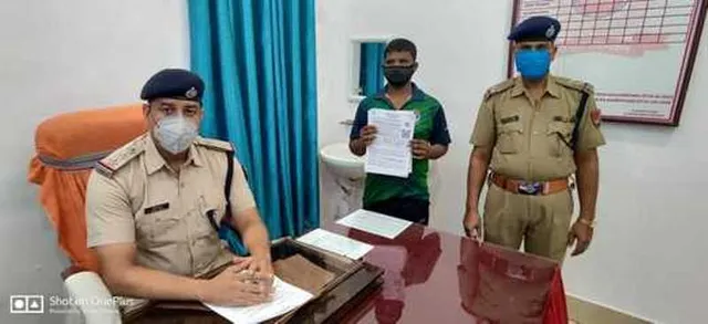 ତତ୍କାଳ ରେଳ ଟିକଟର ଚୋରା କାରବାର : ଧରାପଡ଼ିଲା ଦଲାଲ, ୨୫ ଟିକଟ ଜବତ