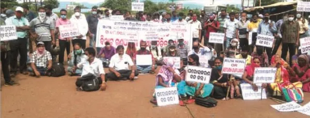 ୧୦ ହଜାର ଶ୍ରମିକଙ୍କ ପରିବାର ଭୋକିଲା, ପାର୍ବଣ ଋତୁରେ କାମ ନପାଇ ଘରେ ବସିଛନ୍ତି