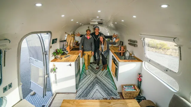 ଖୋଲା ଝରକା : ଭ୍ରାମ୍ୟମାଣ ଘର