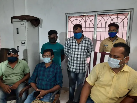 ୩ ଗଞ୍ଜେଇ ମାଫିଆ ଗିରଫ, ୫ ଫେରାର, ମୂଖ୍ୟ ଅଭିଯୁକ୍ତକୁ ଚାଲିଛି ଖୋଜା  