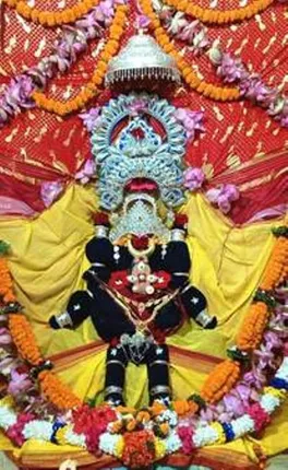 ପର୍ଯ୍ୟଟକଙ୍କ ପ୍ରମୁଖ ଆକର୍ଷଣ ମା’ଙ୍କର ନିତ୍ୟବେଶ ଓ ଶୂନ୍ୟମଣ୍ତପ