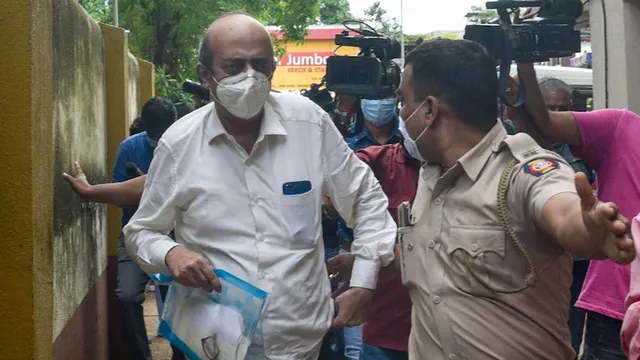 ଭାରତବାସୀଙ୍କୁ ଅଭିନନ୍ଦନ, ଏକ ମଧ୍ୟବିତ୍ତ ପରିବାରକୁ ଭାଙ୍ଗିବାରେ ଆପଣମାନେ ସଫଳ ହୋଇଛନ୍ତି : ରିୟାଙ୍କ ବାପା