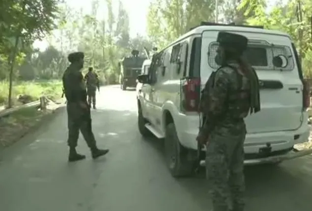 ଜମ୍ମୁ-କଶ୍ମୀରର ବୁଡଗାମରେ ସିଆରପିଏଫ ଦଳ ଉପରେ ଆତଙ୍କବାଦୀଙ୍କ ଆକ୍ରମଣ, ଜଣେ ଯବାନ ସହିଦ