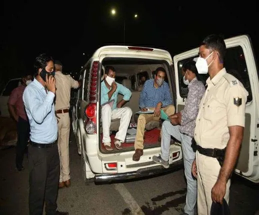 ବିହାର କଂଗ୍ରେସ କାର୍ଯ୍ୟାଳୟରେ ଆୟକର ବିଭାଗର ଚଢ଼ାଉ, କାରରୁ ଜବତ ହେଲା ୮ ଲକ୍ଷ ଟଙ୍କା