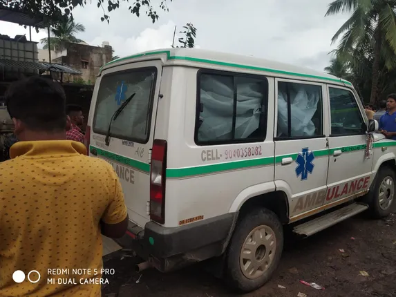 ଗଂଜାମ: ଆମ୍ବୁଲାନ୍ସରେ ଭାଙ୍ଗ ଚାଲାଣ, ୨ ଅଟକ