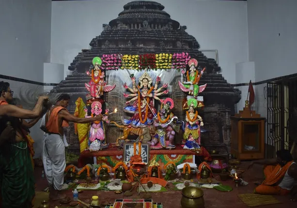 ଭୁବନେଶ୍ୱର ଭିଏସ୍‌ଏସ୍‌ ନଗରରେ ଦୁର୍ଗାପୂଜା। (ଫଟୋ: ବିଭୂତି)