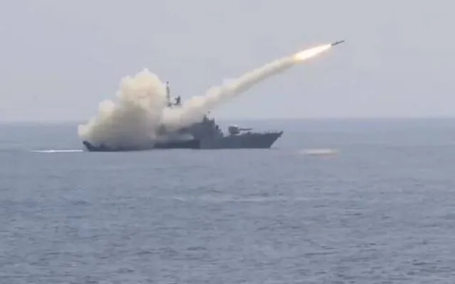 ଲକ୍ଷ୍ୟଭେଦ କରୁଥିବା କ୍ଷେପଣାସ୍ତ୍ରର ଭିଡିଓ ରିଲିଜ୍ କରି ଯୁଦ୍ଧ ପ୍ରସ୍ତୁତି ପ୍ରଦର୍ଶନ କଲା ନୌସେନା