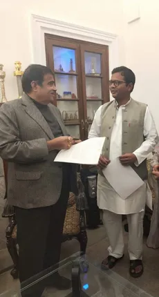 କେନ୍ଦ୍ରମନ୍ତ୍ରୀ ନିତିନ୍ ଗଡକରୀଙ୍କୁ ଭେଟିଲେ କୋରାପୁଟ ସାଂସଦ: ବାଇପାସ୍ ନିର୍ମାଣ, ଜାତୀୟ ରାଜପଥ ମରାମତି ପାଇଁ ରଖିଲେ ଦାବି