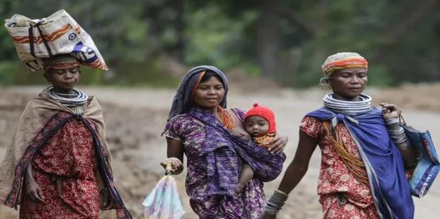 ବାଘଲଟି ଆରପାରି ୫ଖଣ୍ତ ଗାଁକୁ ଥଇଥାନ ଚିନ୍ତା: ଆଦିବାସୀଙ୍କ ସହ ଉପଜିଲ୍ଲାପାଳଙ୍କ ଆଲୋଚନା  