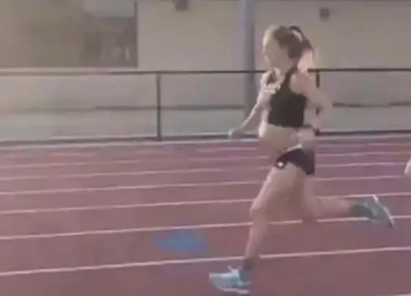 ବଡ଼ ଆଶ୍ଚର୍ଯ୍ୟ : ୯ମାସର ଅନ୍ତସତ୍ତ୍ବା ମହିଳା ୫ମିନିଟରେ ଦୌଡ଼ିଲେ ୧.୬କିମି