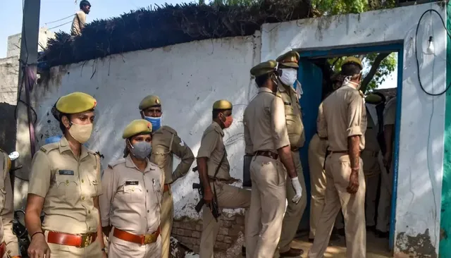 ଡିଲିଟ୍‌ ହୋଇଯାଇଛି ହାଥରସ୍‌ ପୀଡ଼ିତା ପ୍ରଥମେ ଭର୍ତ୍ତି ହୋଇଥିବା ହସ୍ପିଟାଲ୍‌ର ସିସିଟିଭି ଫୁଟେଜ୍‌