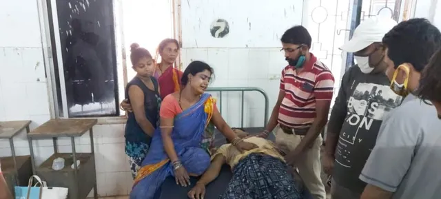 କାମାକ୍ଷାନଗର ଉପଖଣ୍ଡ ମେଡ଼ିକାଲରେ ଚିକିତ୍ସା ଅବହେଳା ପାଇଁ ରୋଗୀ ମୃତ୍ୟୁ ଅଭିଯୋଗ, ମେଡ଼ିକାଲରେ ଉତ୍ତେଜନା 