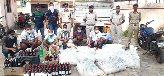 ଭଦ୍ରକ : ୬୪୦ ଲିଟର ଦେଶୀ ମଦ ଜବତ, ୬ ଗିରଫ