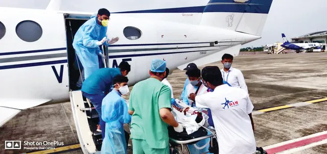 ଗ୍ରିନ୍‌ କରିଡର୍ : ନୟାପଲ୍ଲୀରୁ ଏୟାରପୋର୍ଟ ୬ ମିନିଟ୍‌, କୃତ୍ରିମ ଫୁସଫୁସ୍ ଲଗାଇ ରୋଗୀଙ୍କୁ ନିଆଗଲା ହାଇଦ୍ରାବାଦ୍