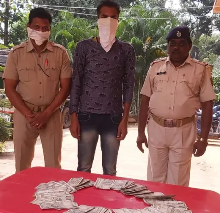 ୨ ଲକ୍ଷ ୧୦ହଜାର ଟଙ୍କା ଚୋରି  ଅଭିଯୋଗରେ ଘରୋଇ ଫାଇନାନ୍ସ କମ୍ପାନିର କର୍ମଚାରୀ ଗିରଫ