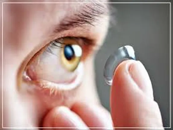 ଏଭଳି କାମ କରୁଥିଲେ, ଚକ୍ଷୁ ସଂକ୍ରମଣର ଶିକାର ହୋଇପାରନ୍ତି!