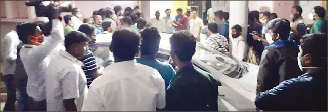 ଟେଣ୍ଡର୍‌ରେ ଦୁର୍ନୀତି ଅଭିଯୋଗ, ଓଏସ୍‌ଆରଟିସି କାର୍ଯ୍ୟାଳୟରେ ଉତ୍ତେଜନା